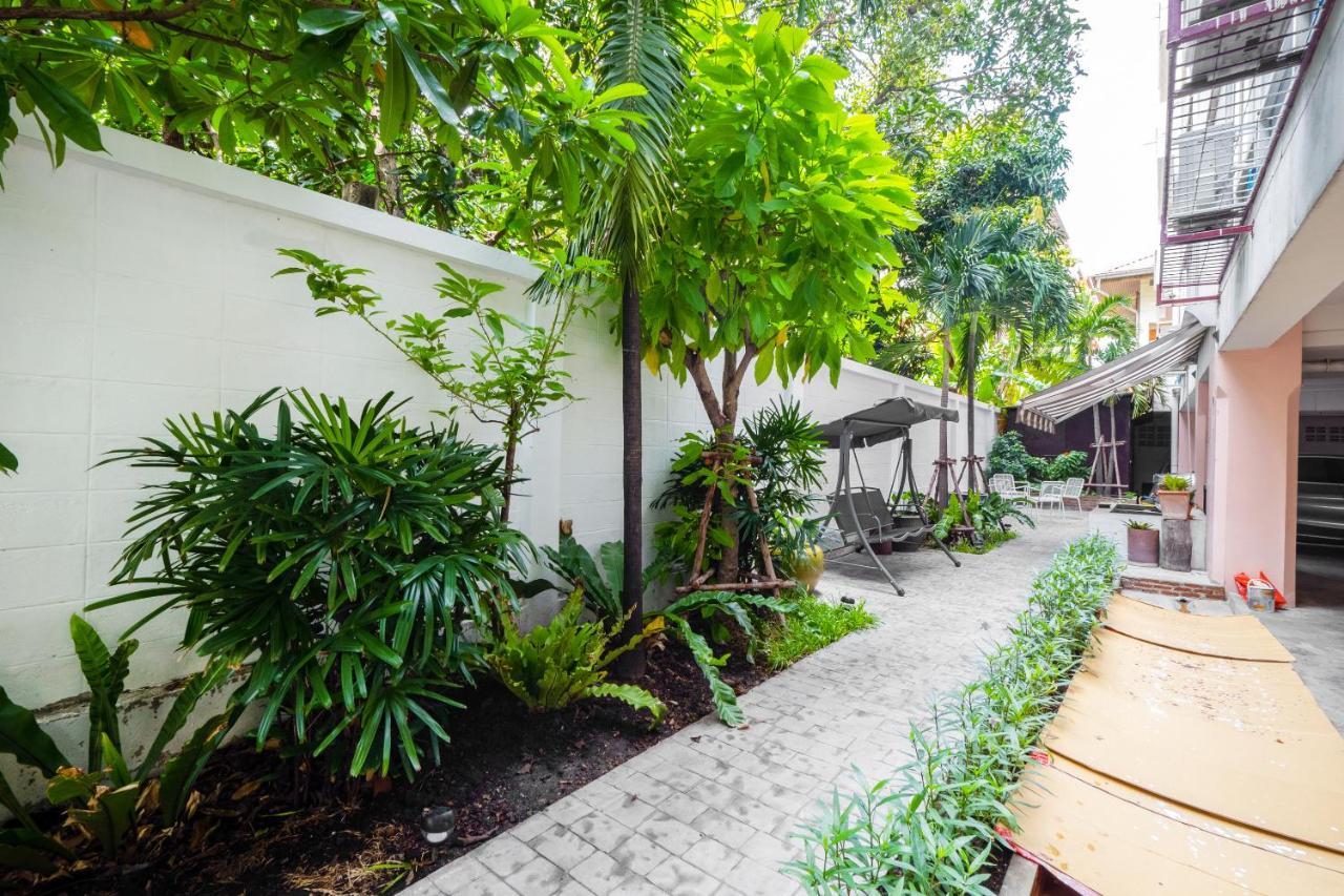 Oyo 1042 Boon'S Residence Bangkok Eksteriør bilde